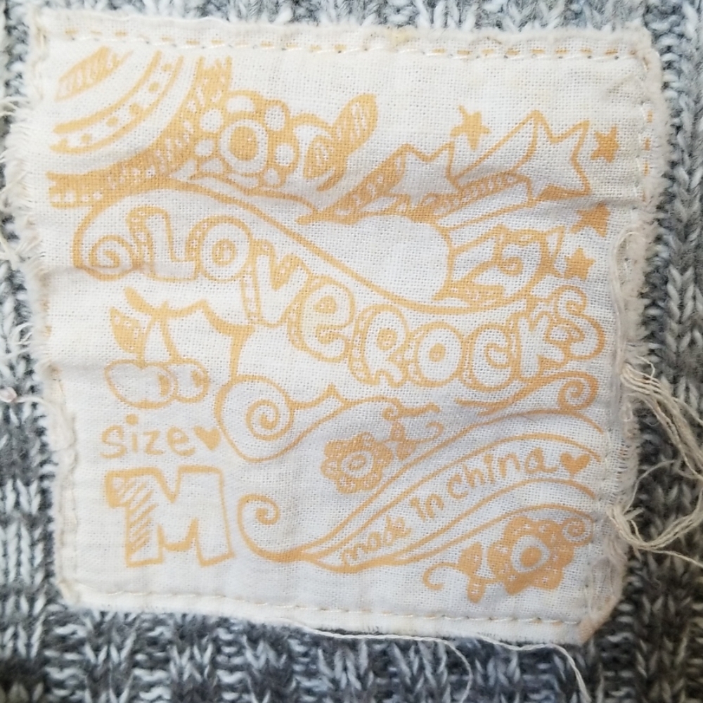 🎪❤Love Rocks Gray Sweater - Picture 2 of 5